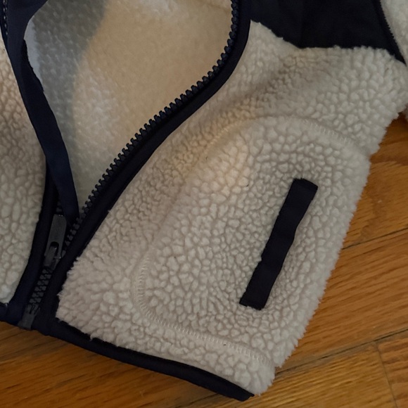Old Navy Kids Sherpa Jacket - Navy and White - Picture 3 of 4